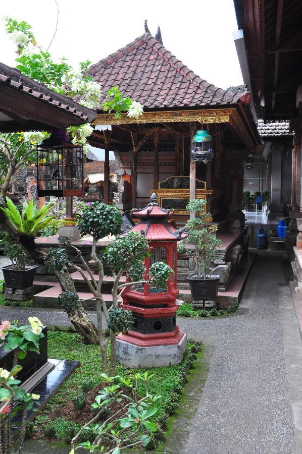 Wayan Family Ii Homestay Frühstückspension Ubud