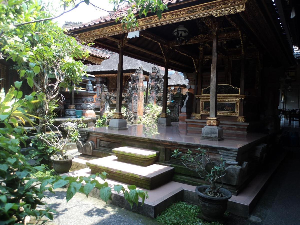 Wayan Family Ii Homestay Frühstückspension Ubud